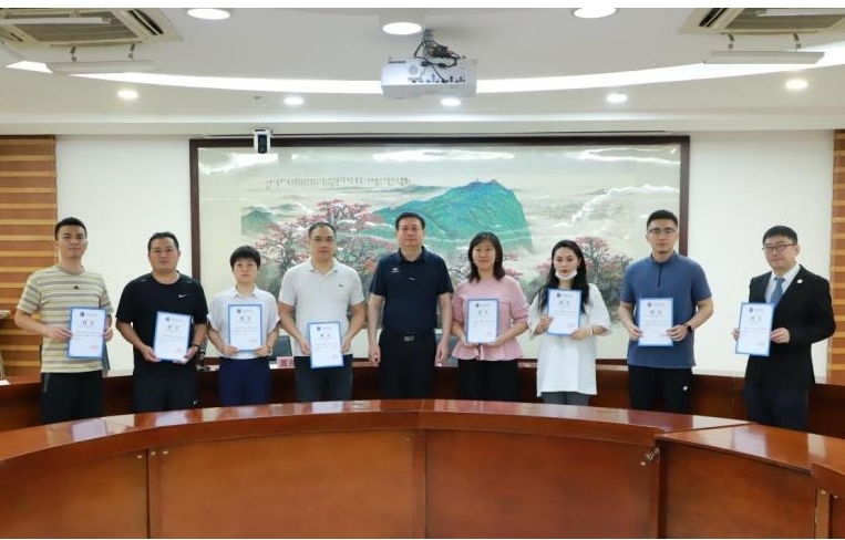 图片9.jpg 图片9.jpg